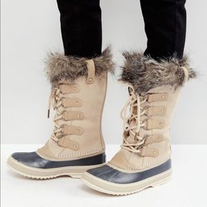 Joan of Arctic snow boots